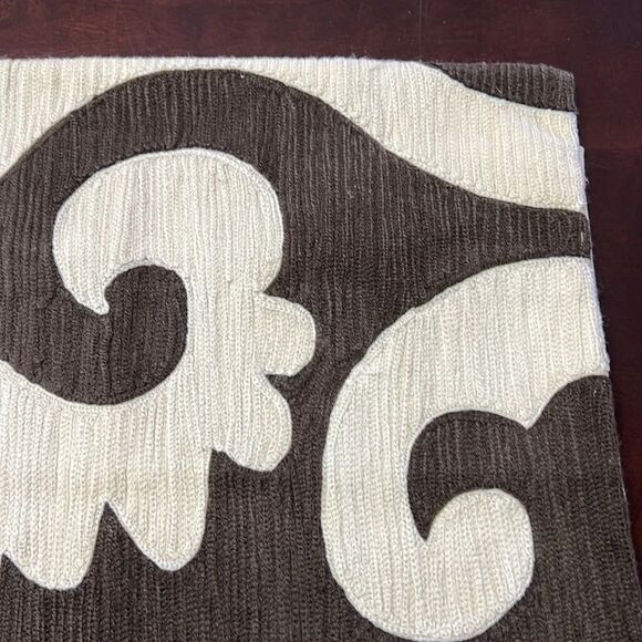 Pottery Barn Brown and Cream Pillow Cover 20 x 20 - Picture 2 of 13